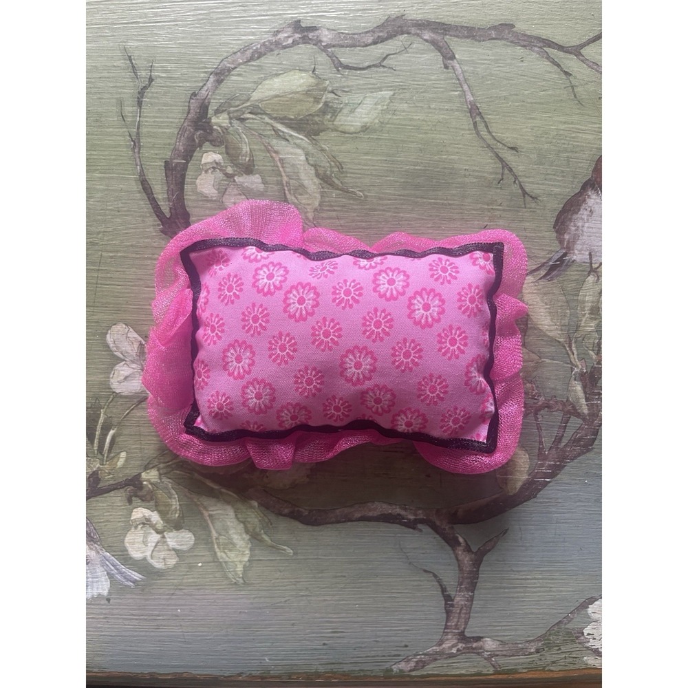 Barbie doll PILLOW 2009 pink flowers Bedroom RUFFLE floral Dream townhouse